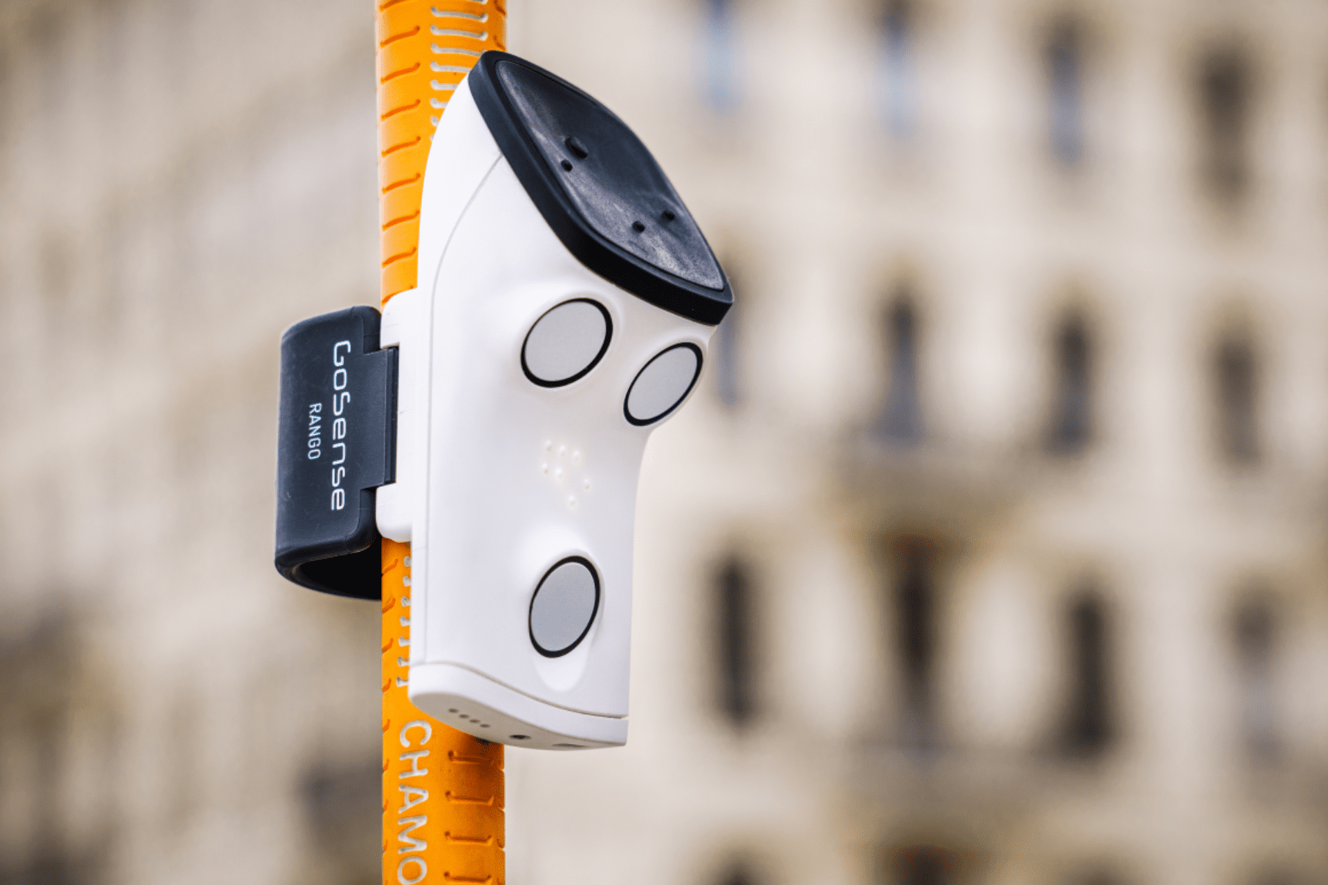 Meet the gadget that helps visuallyimpaired GoSense