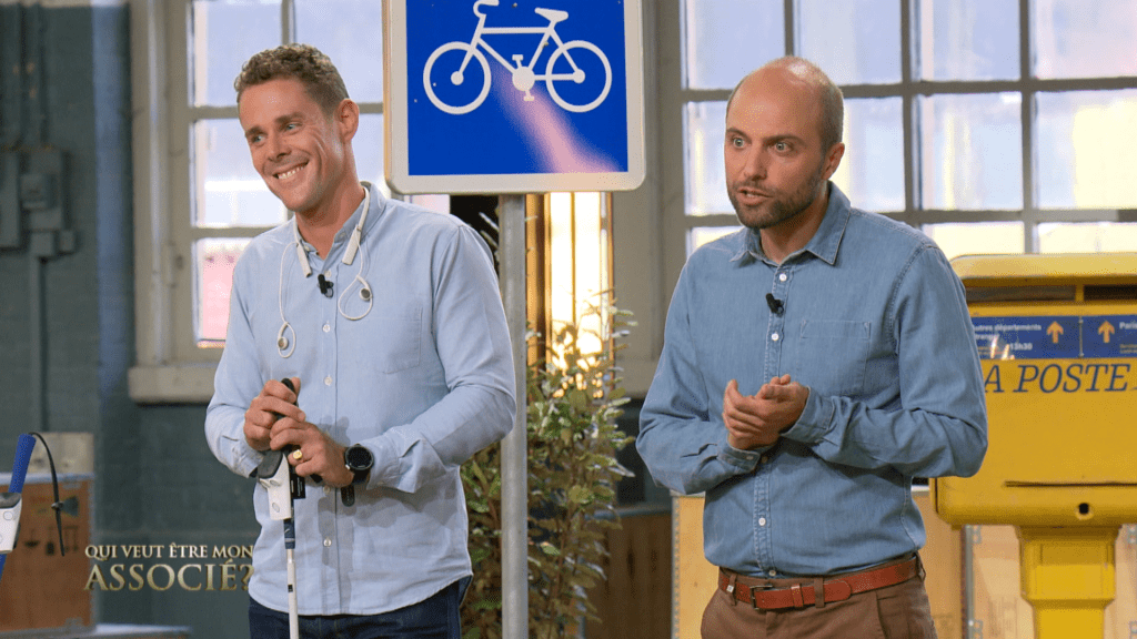 Photo des deux fondateurs Hugues et François sur le plateau de l'émission "Qui veut être mon associé?"